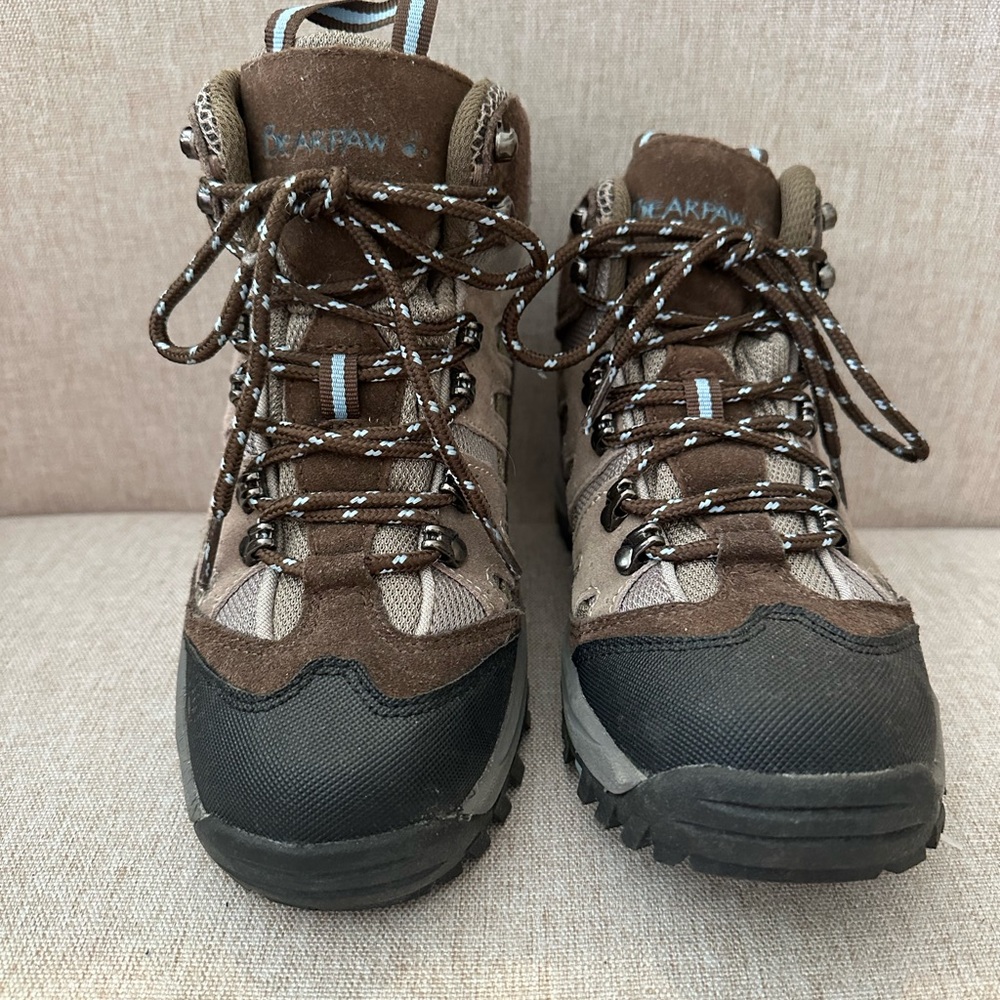 BearPaw Brown and Black Outdoor Boots Size 7